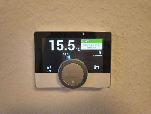 thermostat with integrated Wi-Fi