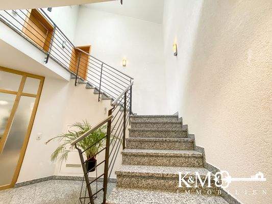 Treppenaufgang ins Dachgeschoss