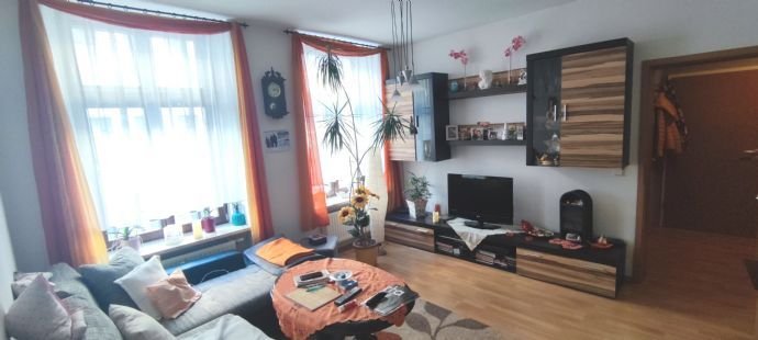 Helle 2-Raum-Wohnung mit EBK, Tageslichtbad und Gartenmitbenutzung, Stellplatz möglich