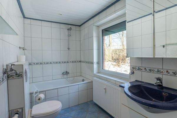 Wohnung 1 - Badezimmer