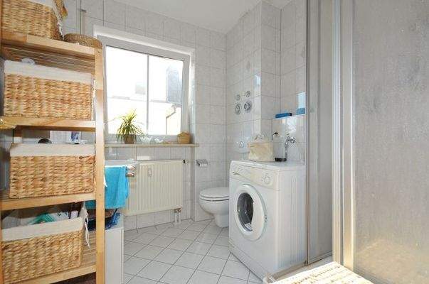 möbliertes Beispielbild aus identischer Wohnung darüber