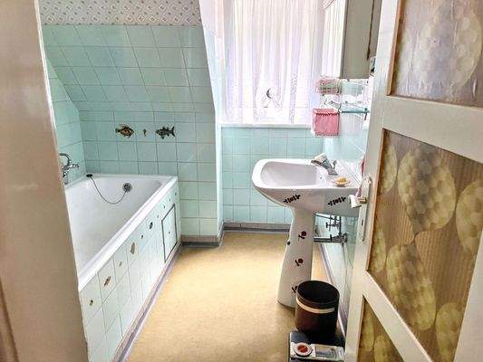 Bad mit Wanne