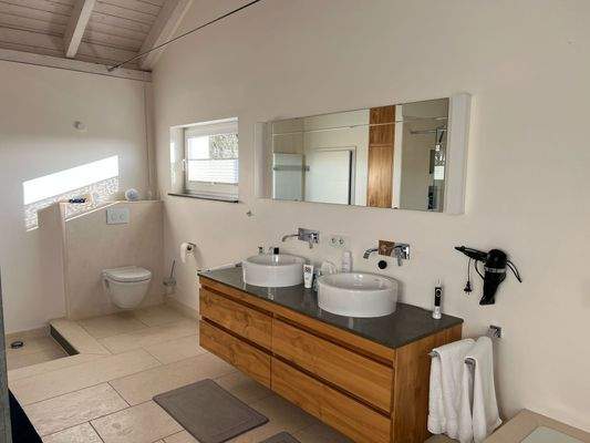 Teilansicht Badezimmer