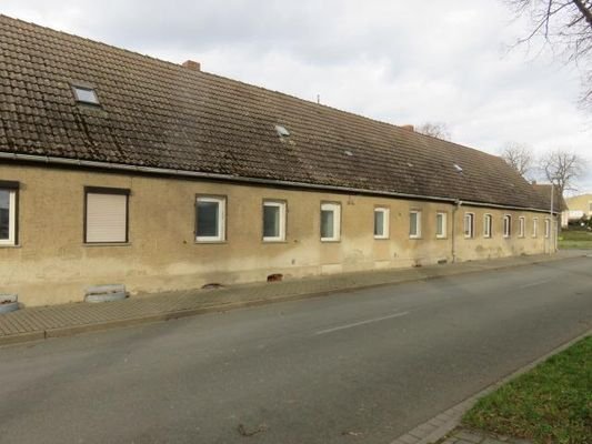 Ansicht auf den Wohnkomplex von der Hauptstraße