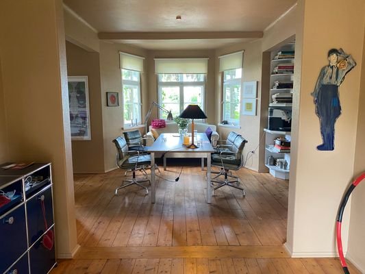 Blick ins Wohnzimmer