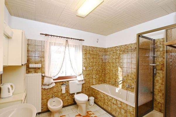 OG Tageslicht Vollbad