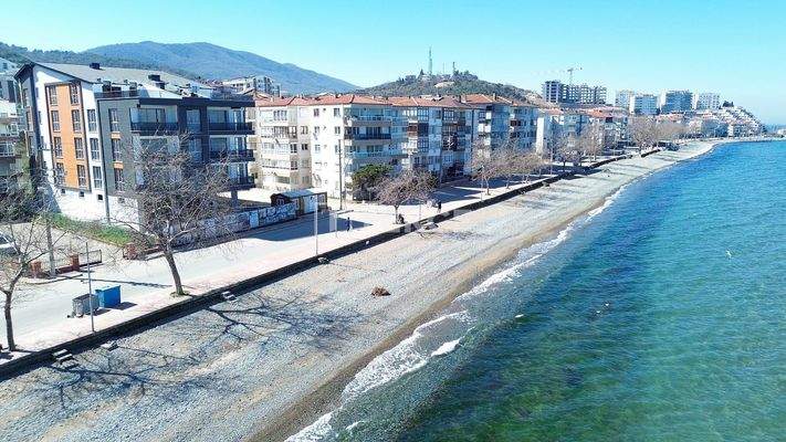 Sea-View Apartments in Yalova Next to the Beach in Çınarcık