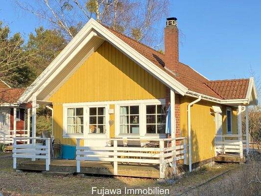 Ansicht Terrasse und Eingang (Süd-West)