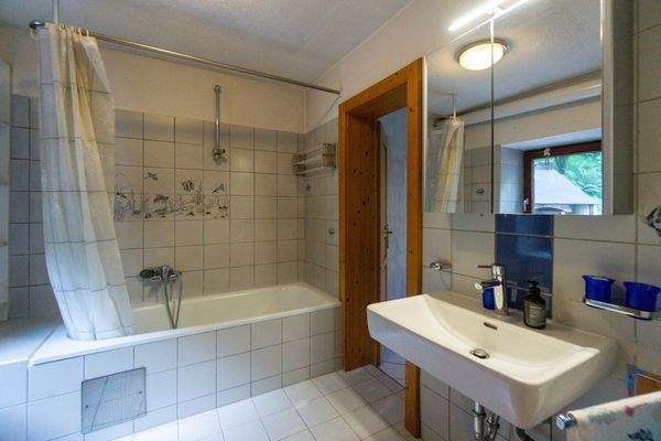 Badezimmer Erdgeschoß