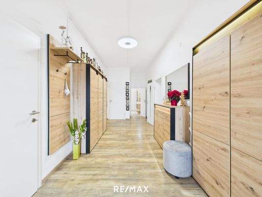 Zweifamilienhaus in Illmitz Diele EG