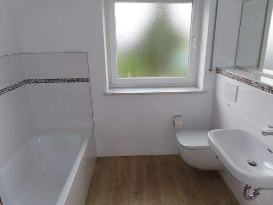 Bad mit Fenster OG