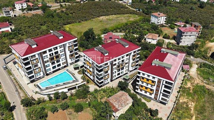 Apartments with Multiple Kitchen Types in Yalıncak Trabzon