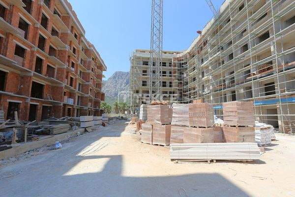 New Apartments for Sale with Mountain Views in Konyaaltı Antalya