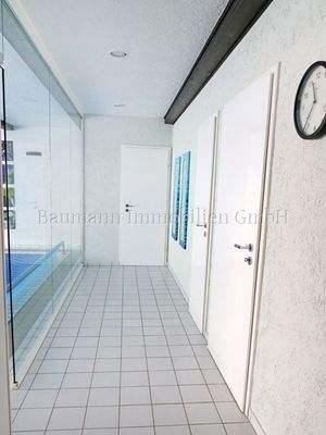 Flur Schwimmbadbereich