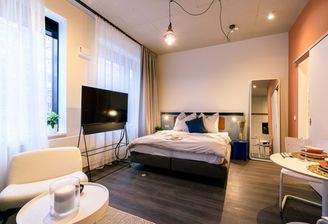 HAVENS LIVING Frankfurt Apartment Artist