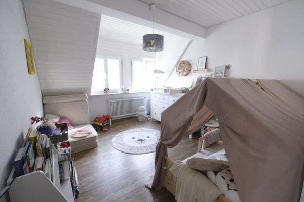 Kinderzimmer mit guter Raumgröße