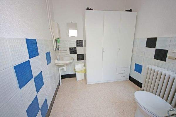 Raum 9 mit WC im EG