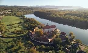 Traumhaftes Terrassenhaus mit Sicht auf den Rhein und in die Schweiz