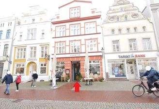 Wohn- und Geschäftshaus