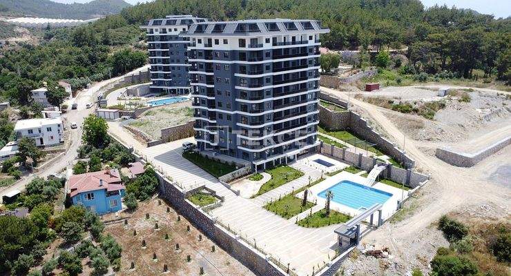 Stylishly Designed Flats in a Complex in Alanya Demirtaş
