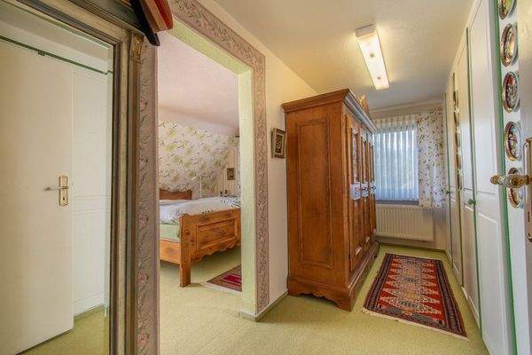 Ankleide- und Schlafzimmer