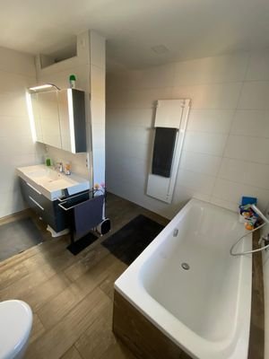 Badezimmer EG