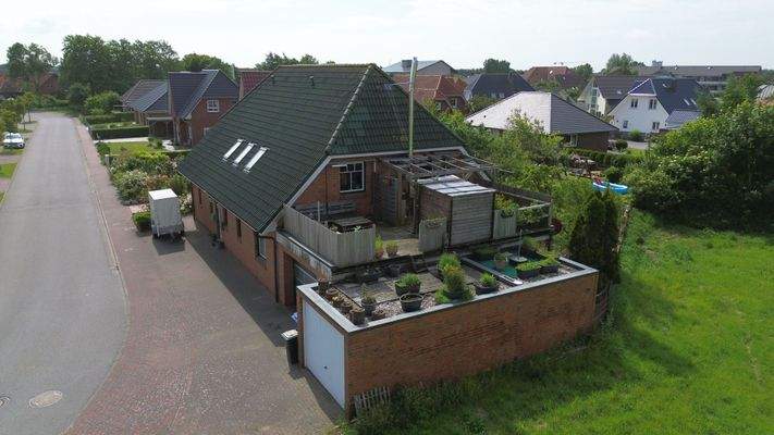 Gesamtansicht mit Dachterrasse