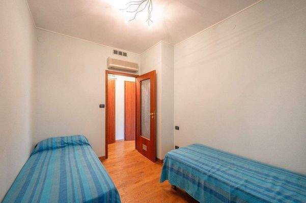 Tecnocasa Garda 0376.jpg