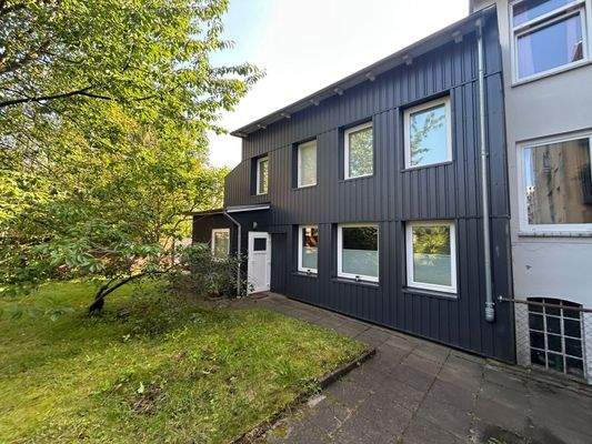 Der rückwärtige Anbau mit einer Wohneinheit