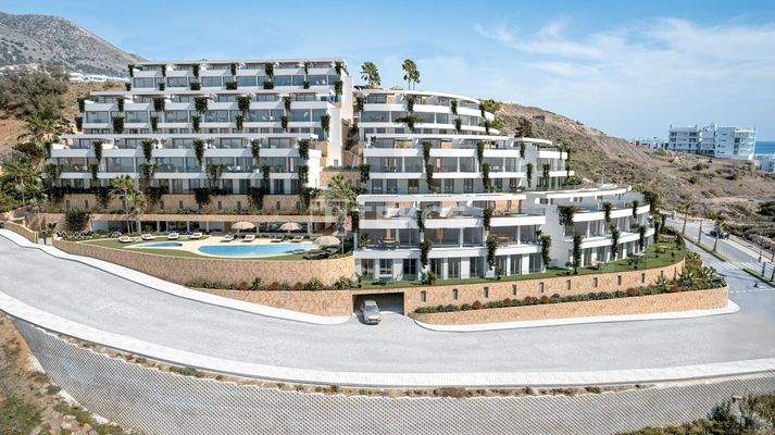 Sea-View Townhouses with BREEAM Certificate in Fuengirola
