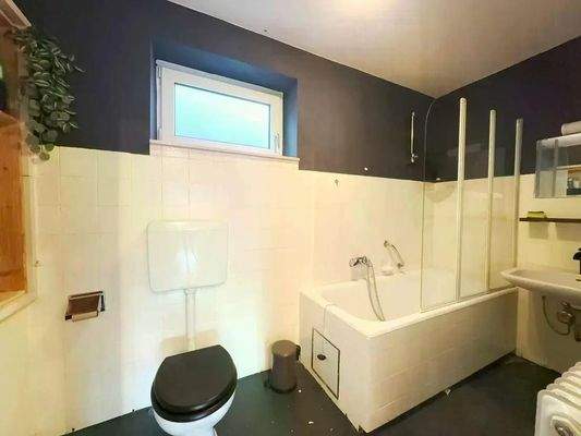 Untergeschoss Einliegerwohnung Bad