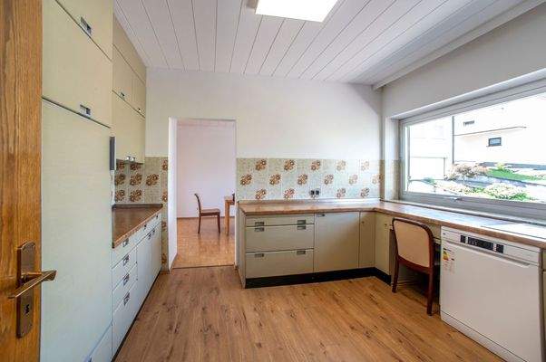 Einbauküche mit Esszimmer EG  