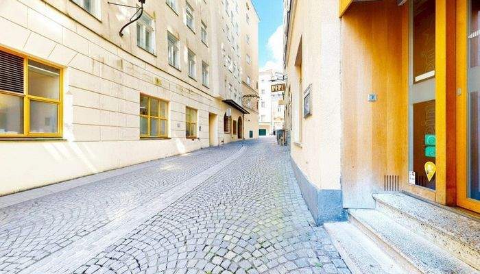 Strassenansicht vom Haus