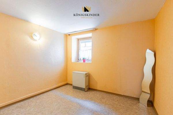 Schlafzimmer/Gästezimmer- Vielfältig nutzbar – als Kinderzimmer, Büro oder Gästezimmer geeignet