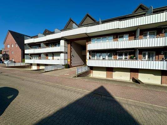 Gesamtobjekt mit Durchfahrt zum Innenhof