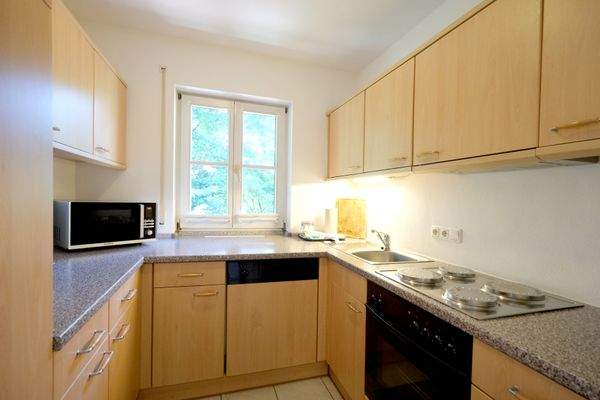 Einbauküche mit Elektrogeräten