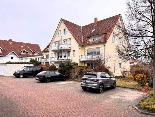 Hausansicht vom Parkplatz