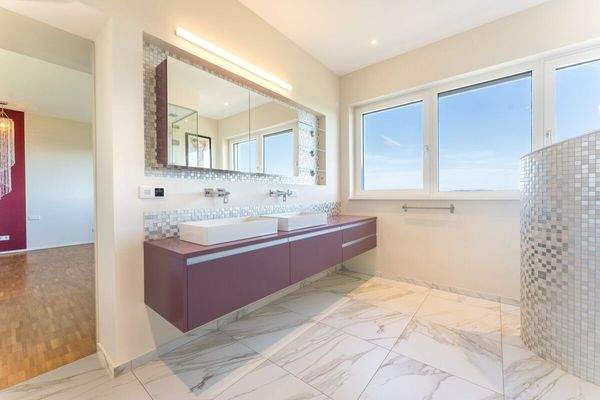 Badezimmer im Penthouse