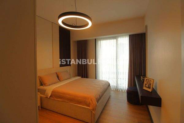 1, 2, and 3-Bed Flats with Shared Pool in Istanbul Bağcılar
