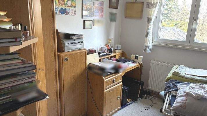 Büro o. Kinderzimmer im DG