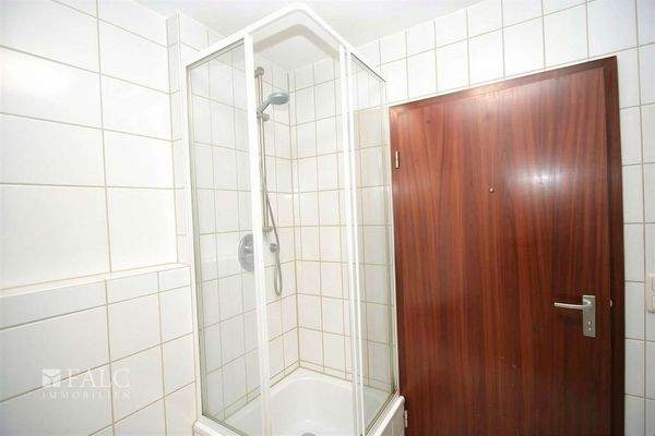 Badezimmer - (KI generiert)