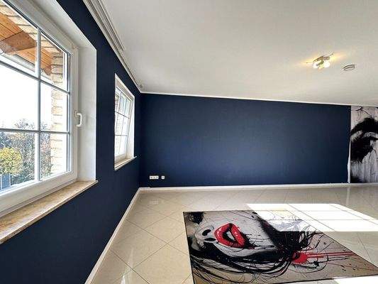 ... und einen großen Kleiderschrank...