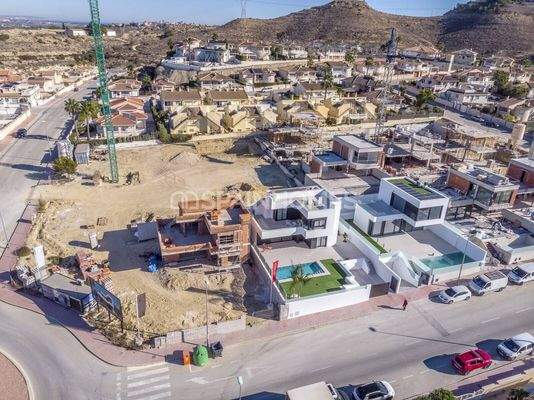 Elegant Detached Villas with Pools in Rojales Alicante