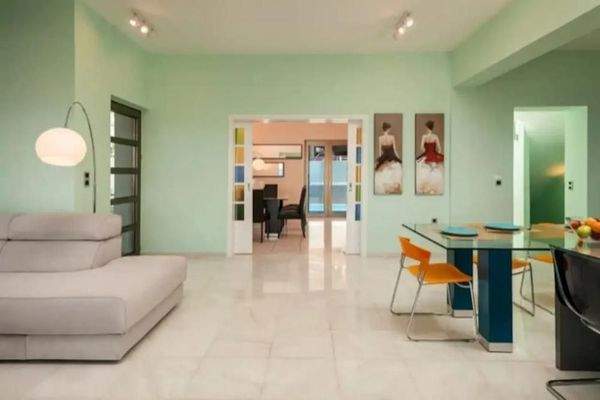 Kreta, Akrotiri: Geräumige moderne Villa mit spektakulärem Blick auf das Meer und die Bucht zu verkaufen