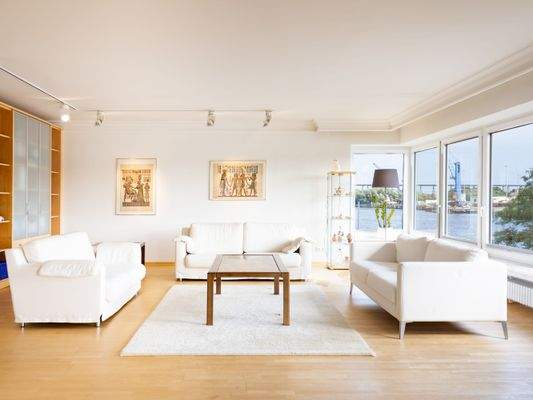 Wohnbereich mit Blick auf den NOK