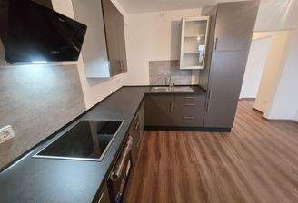 .. Wohnung als Erstbezug !