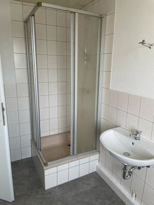 Bad mit Dusche.jpg