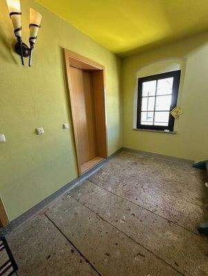 Wohnungseingang im Treppenhaus