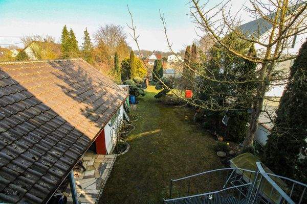 Balkonaussicht auf den Garten