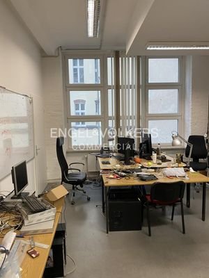 Büro im 1. OG 